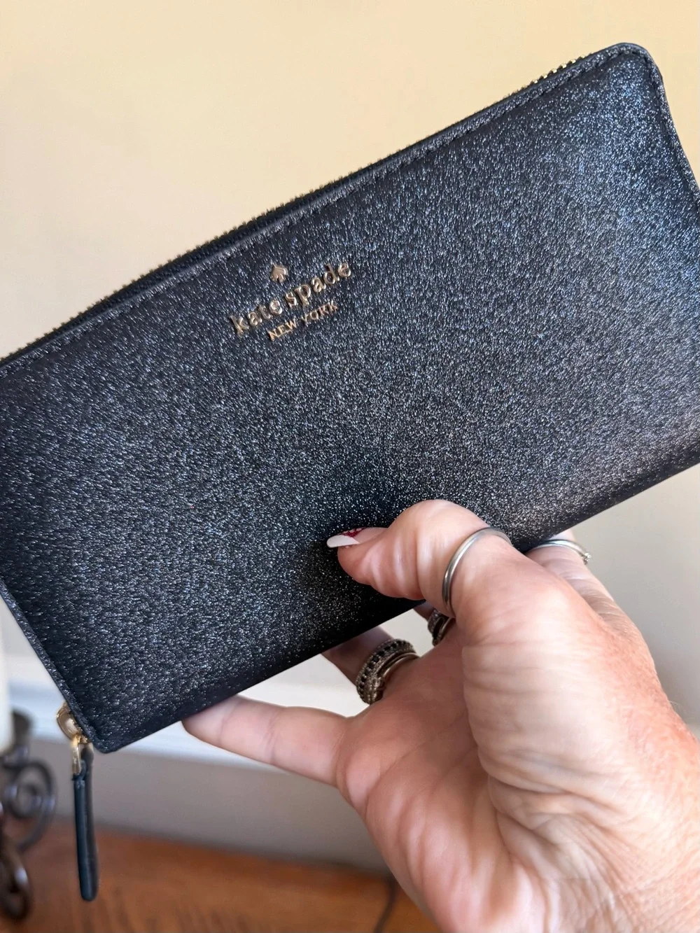 Kate Spade Shimmy Glitter Boxed Large Continental Wallet in black like new